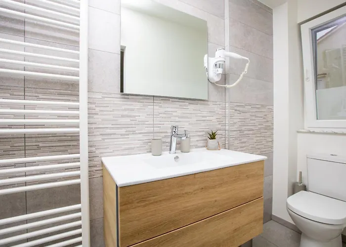 Pivas Vendégház Malinska